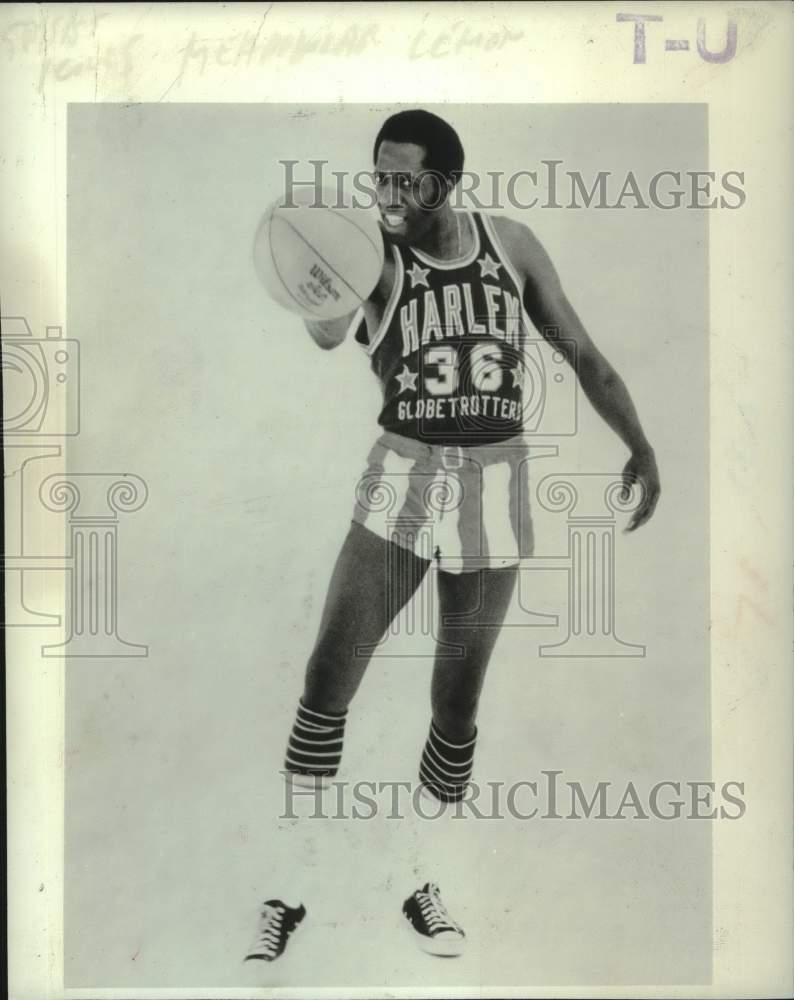 1973 Press Photo Harlem Globetrotters star Meadowlark Lemon - tup08316 - Historic Images