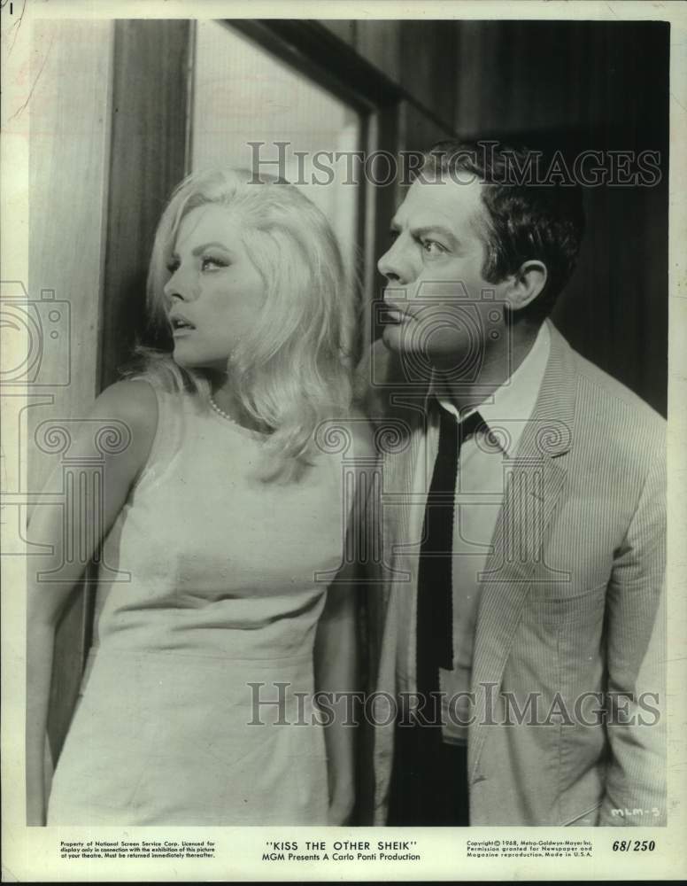 1968 Press Photo Marcello Mastroianni with costar in &quot;Kiss The Other Sheik&quot; - Historic Images