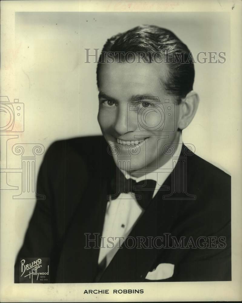 Actor Archie Robbins - Historic Images