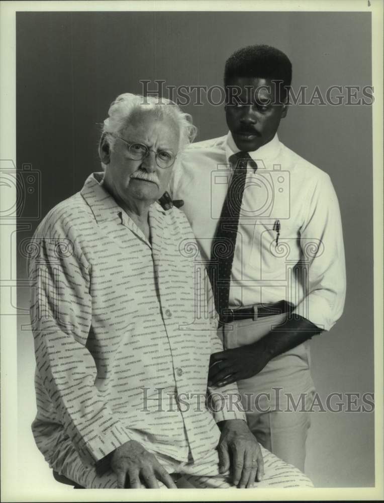 1984 Press Photo Art Carney & Howard Rollins star in "A Doctor's Story" on NBC - Historic Images