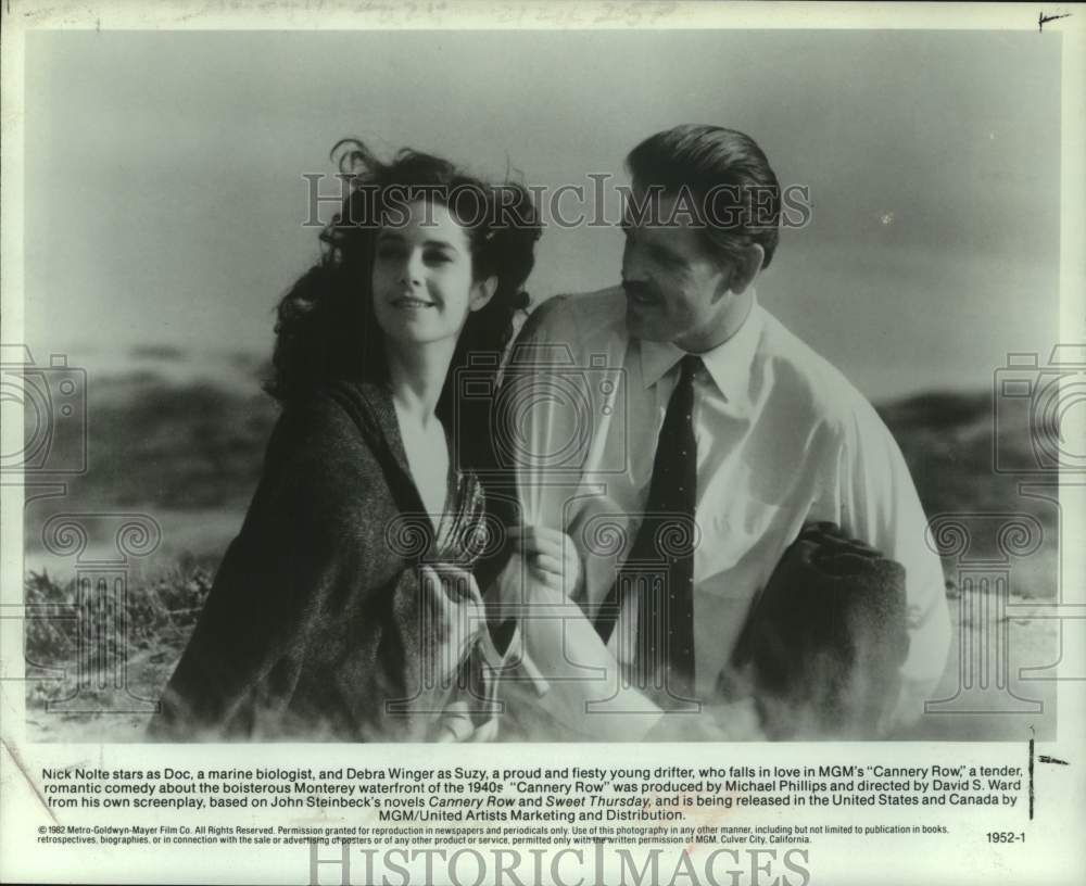 1982 Press Photo Nick Nolte &amp; Debra Winger costar in &quot;Cannery Row&quot; - Historic Images