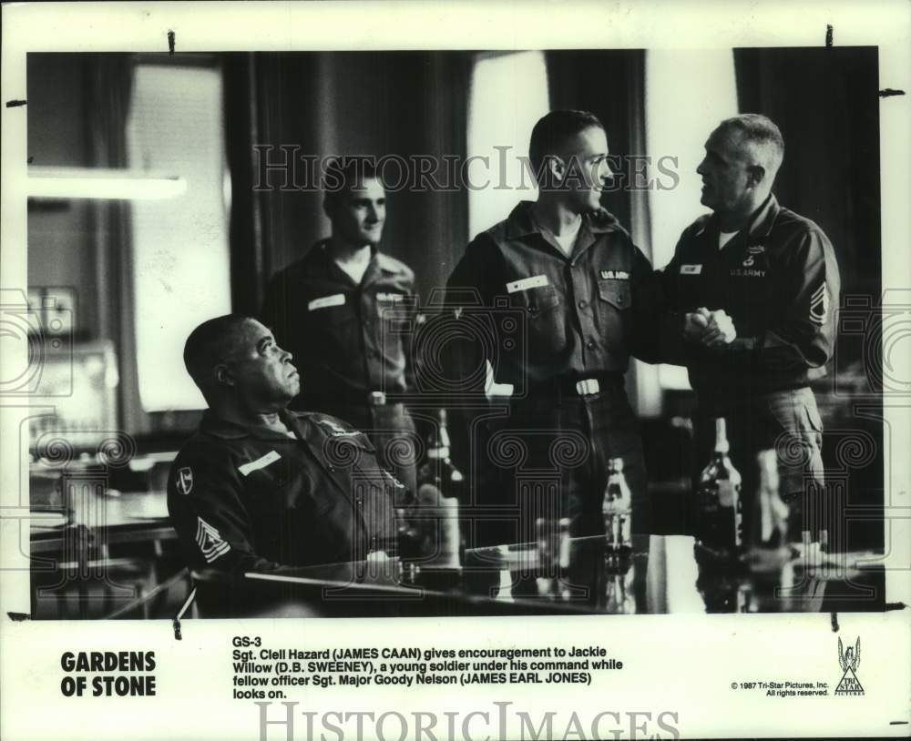 1987 Press Photo Scene from the motion picture Gardens of Stone - Historic Images