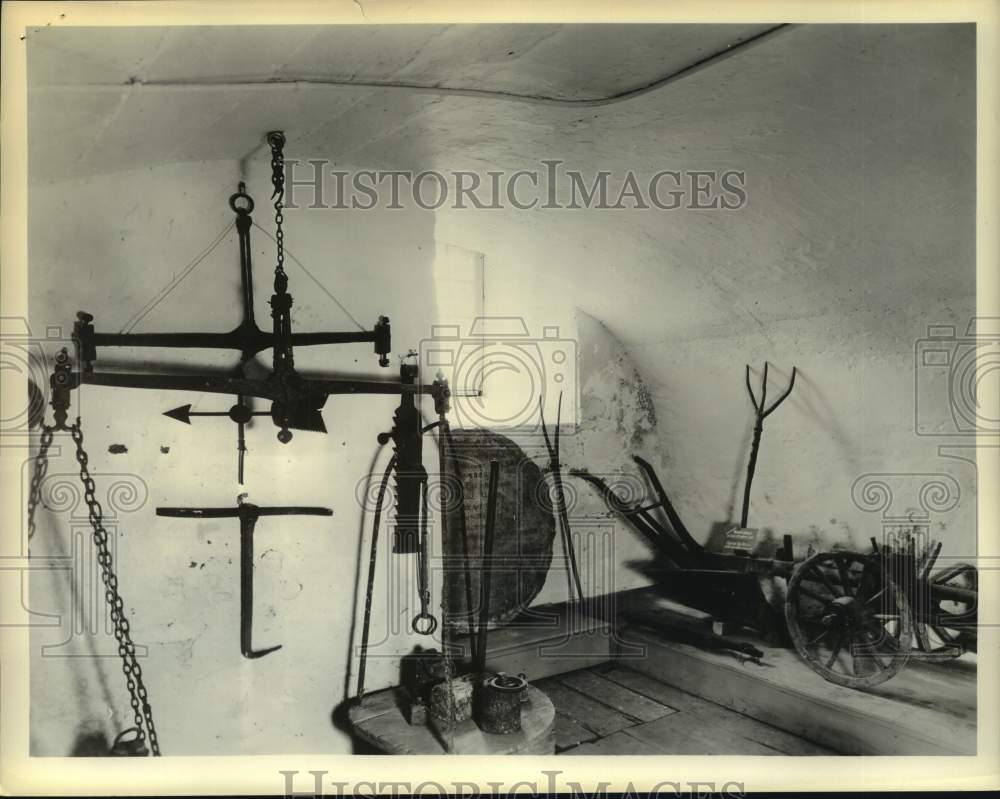 Press Photo Antique scales at Chateau de Ramezay in Montreal, Quebec, Canada - Historic Images