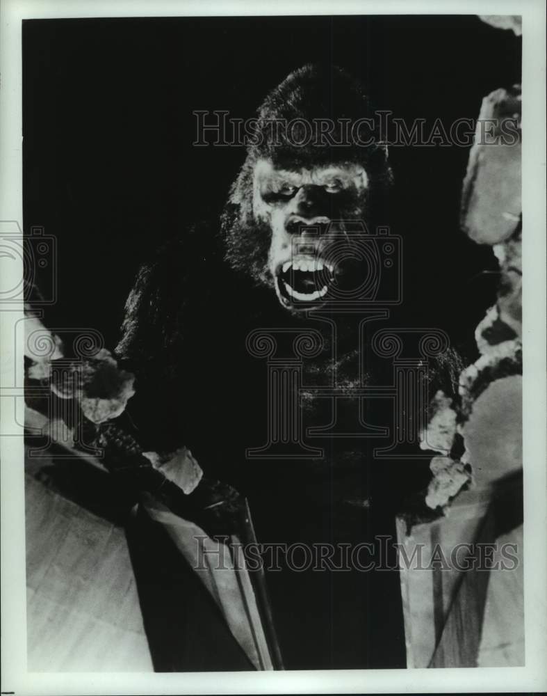 1987 Press Photo Scene from the motion picture "King Kong" - Historic Images
