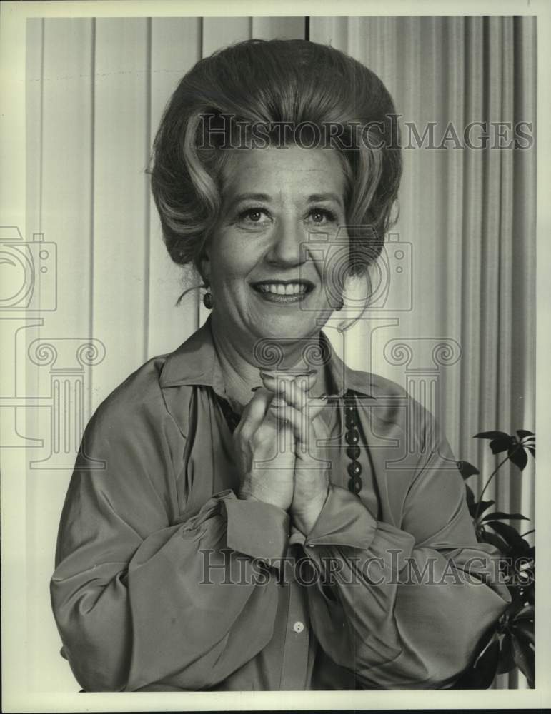 1980 Press Photo Charlotte Rae stars in &quot;The Facts of Life&quot; on NBC Television - Historic Images