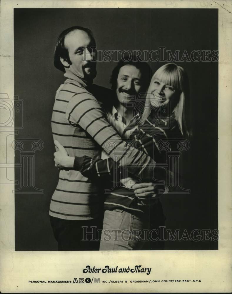 1969 Press Photo Musical trio Peter, Paul and Mary - Historic Images
