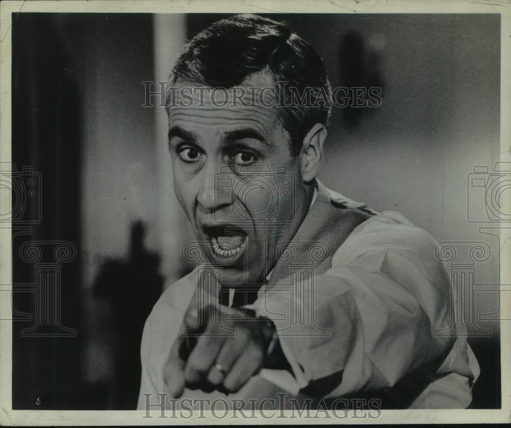 1967 Press Photo Jason Robards Jr. stars in &quot;Any Wednesday&quot; - Historic Images