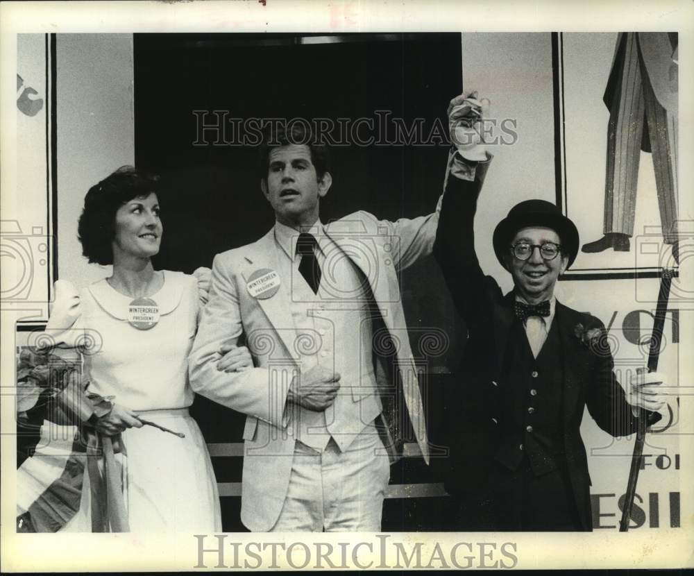 1978 Press Photo Cast of &quot;Let &#39;Em Eat Cake&quot; on stage in New York - Historic Images