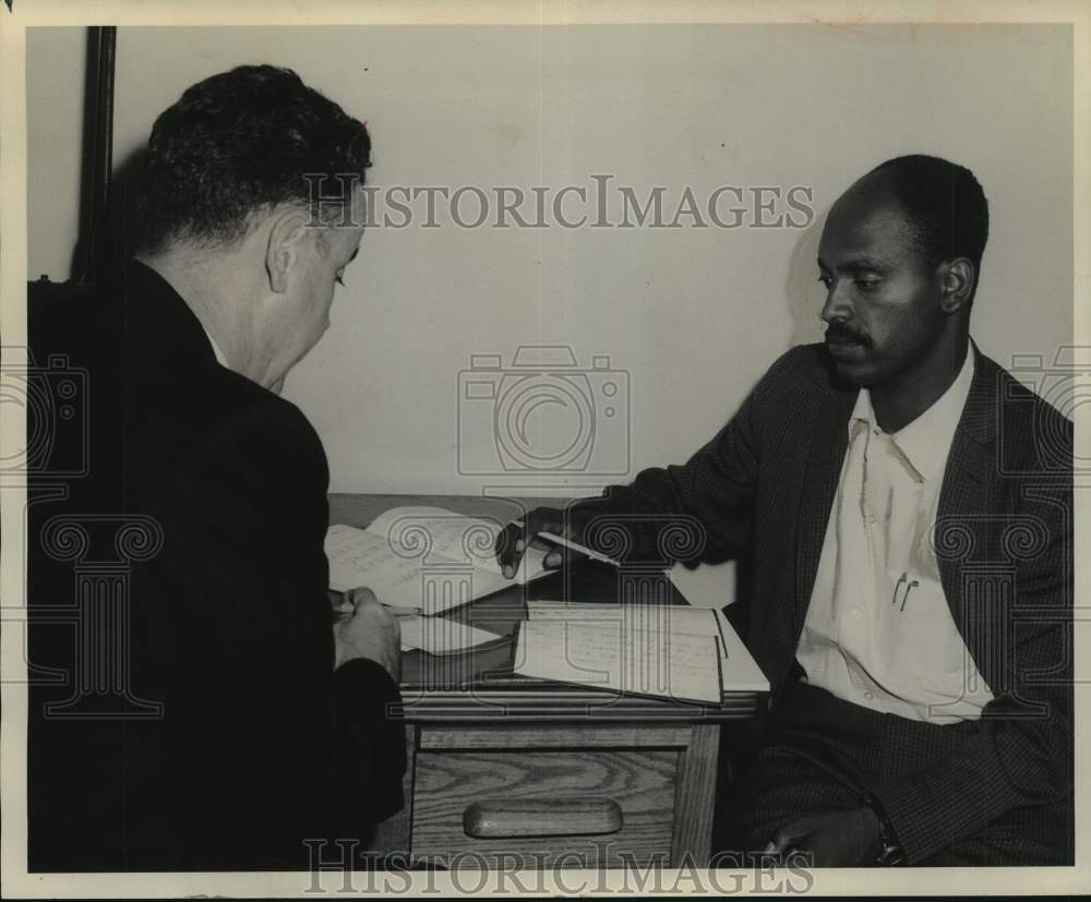 1962 Press Photo Negash Wolde Michael, Nigerian Police Officer, in New York - Historic Images