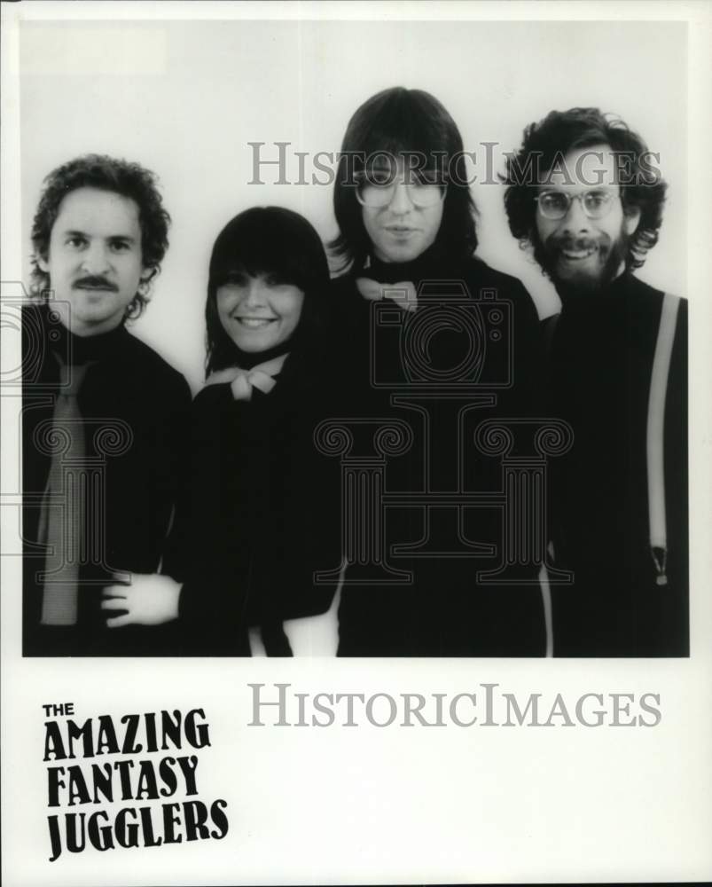 1984 Press Photo Performance artists The Amazing Fantasy Jugglers - Historic Images