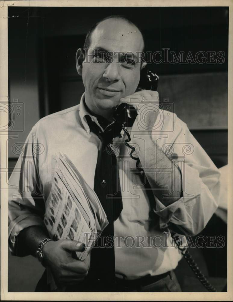 Press Photo Actor Herschel Bernardi on telephone in scene from movie - Historic Images