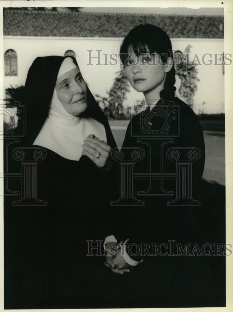 1984 Press Photo Valerie Bertinelli &amp; Patricia Neal in &quot;Shattered Vows&quot; on NBC - Historic Images