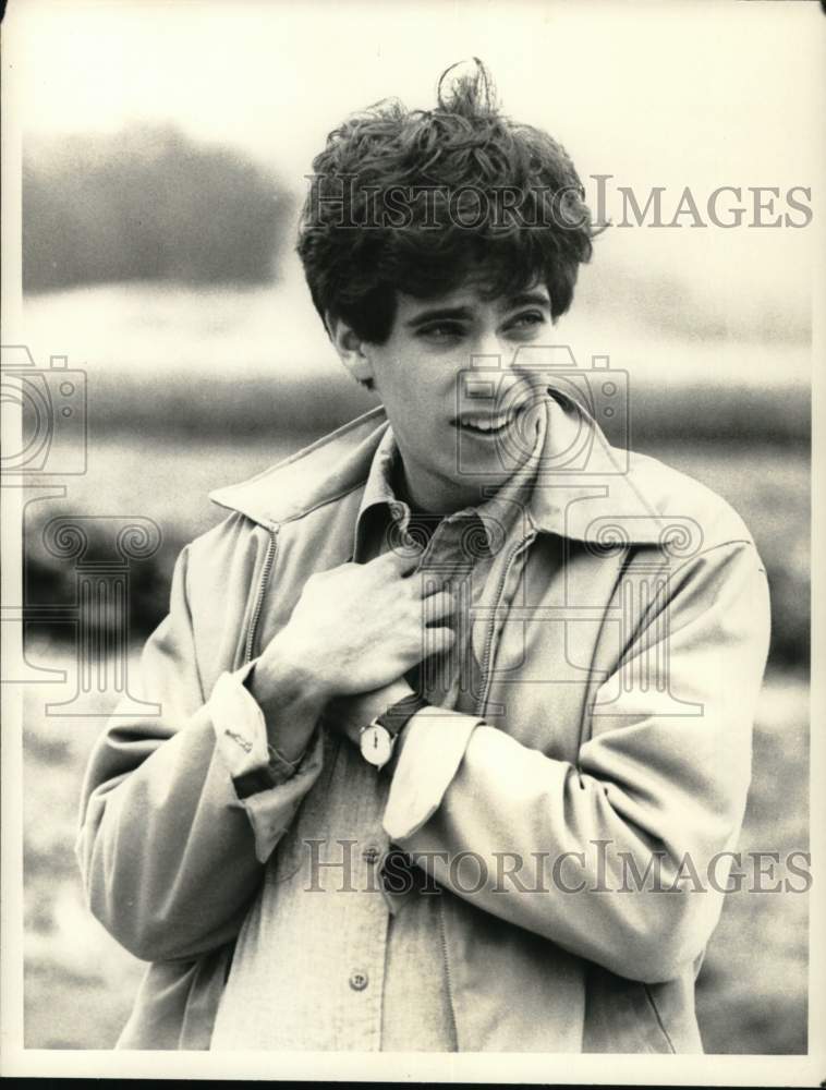 1982 Press Photo Robby Benson stars in "Two of a Kind" on CBS Television - Historic Images