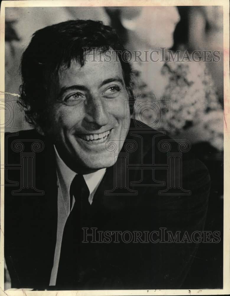 1975 Press Photo Musical artist Tony Bennett - Historic Images