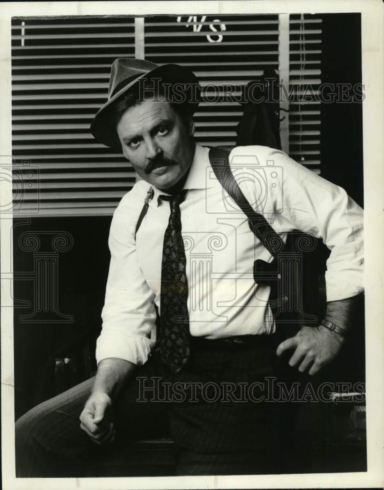 1986 Press Photo Stacy Keach stars in &quot;The New Mike Hammer&quot; on CBS Television - Historic Images