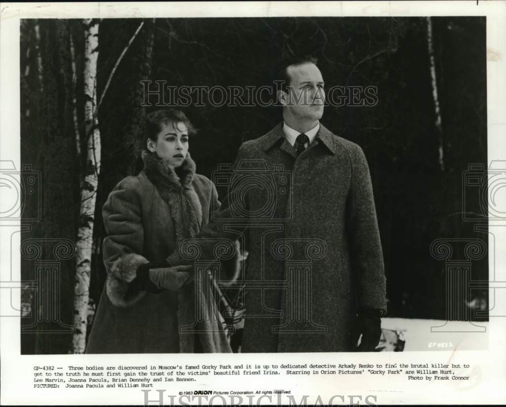 1983 Press Photo William Hurt & Joanna Pacula star in "Gorky Park" - Historic Images