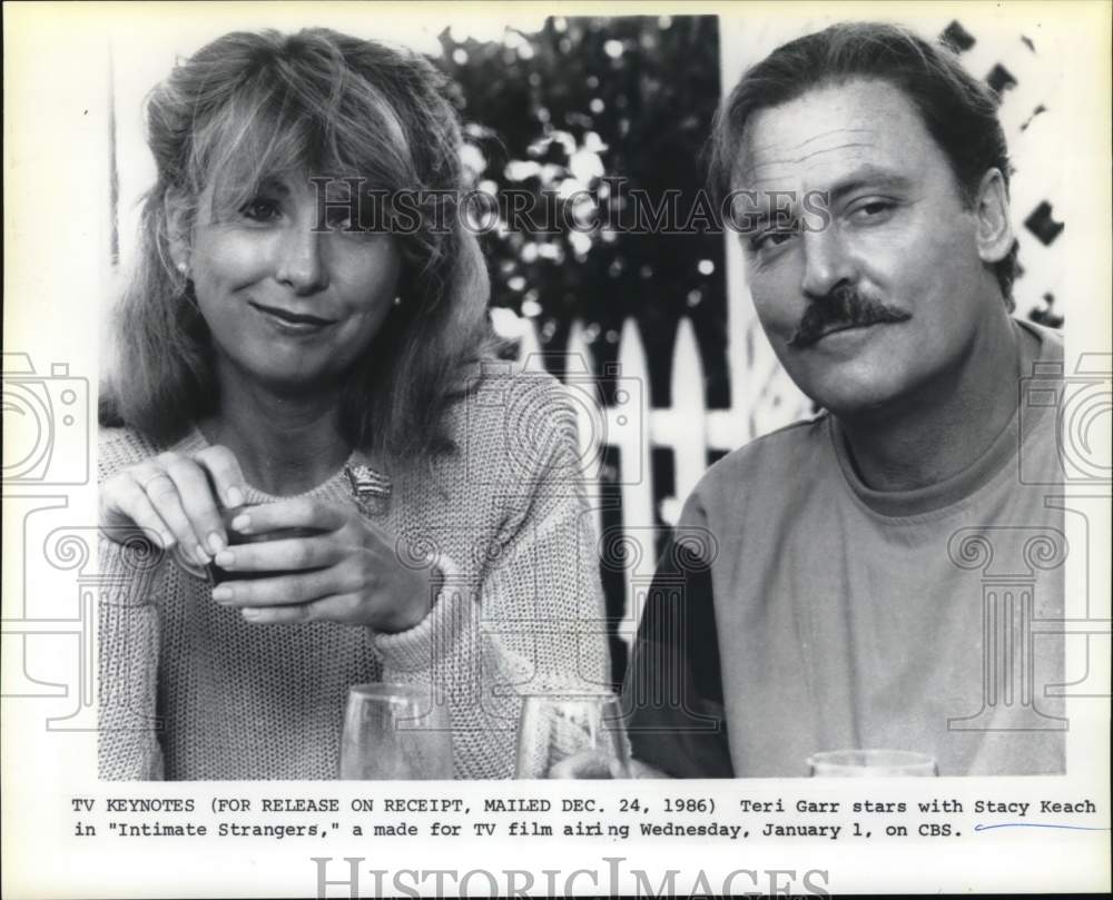 1986 Press Photo Terri Garr and Stacy Keach star in "Intimate Strangers" on CBS - Historic Images