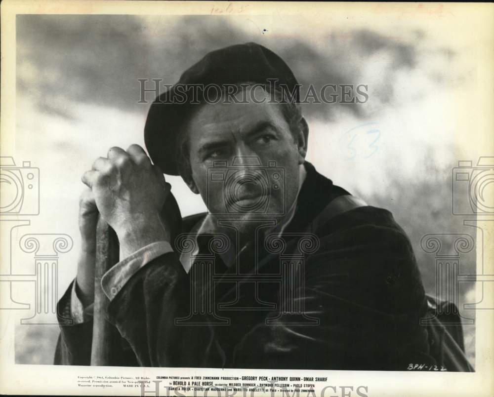 1964 Press Photo Gregory Peck stars in &quot;Behold A Pale Horse&quot; - Historic Images