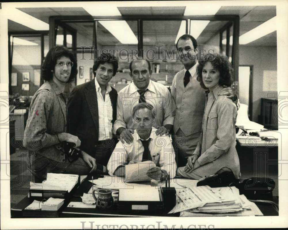 1978 Press Photo Cast of the CBS television series &quot;Lou Grant&quot; - Historic Images