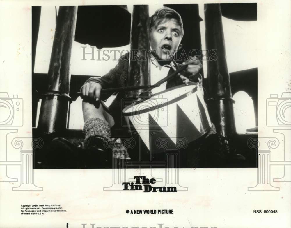 1980 Press Photo David Bennett stars in "The Tin Drum" - Historic Images