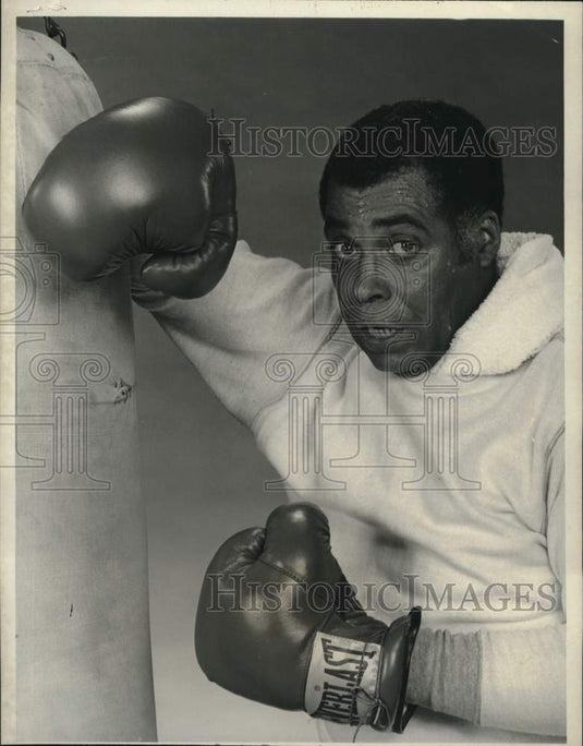 1979 Press Photo James Earl Jones stars in "Paris" on CBS Television - tup14143 - Historic Images