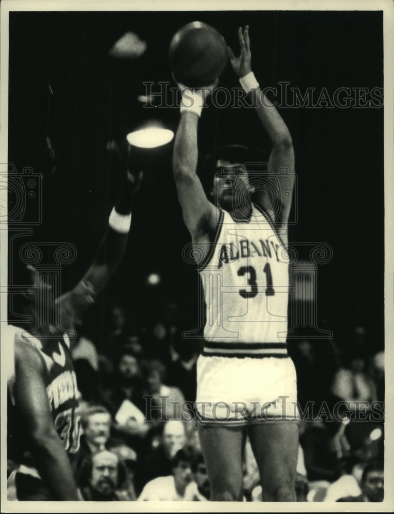 1983 Press Photo Albany Patroons basketball game in New York - tus01512 - Historic Images