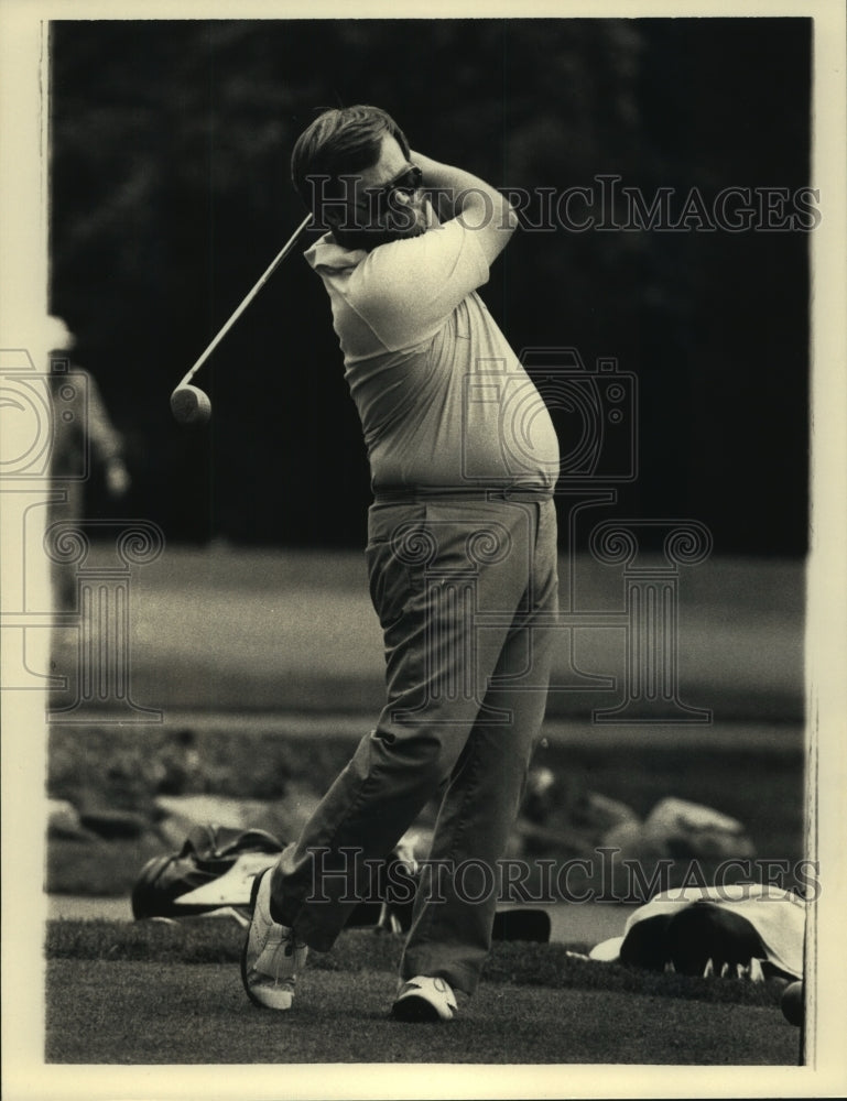 Press Photo Golfer Domis Buras swings his club during a match - tus02731 - Historic Images