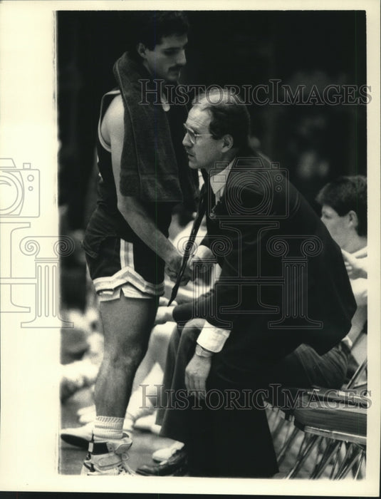 Press Photo High school basketball coach & player shake hands in Watervliet, NY - Historic Images