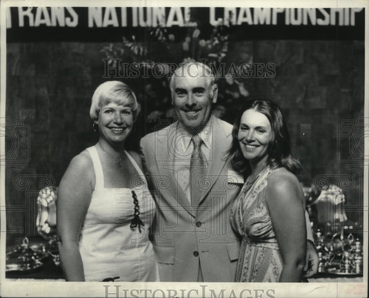 Press Photo Gail Sykes, Dr. James Murphy, & Elaine Savers in New York- Historic Images
