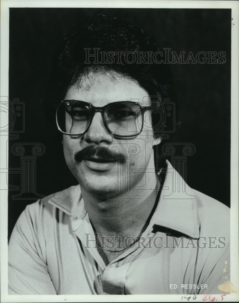 Press Photo Bowler Ed Ressler smiles for photo - tus04139- Historic Images