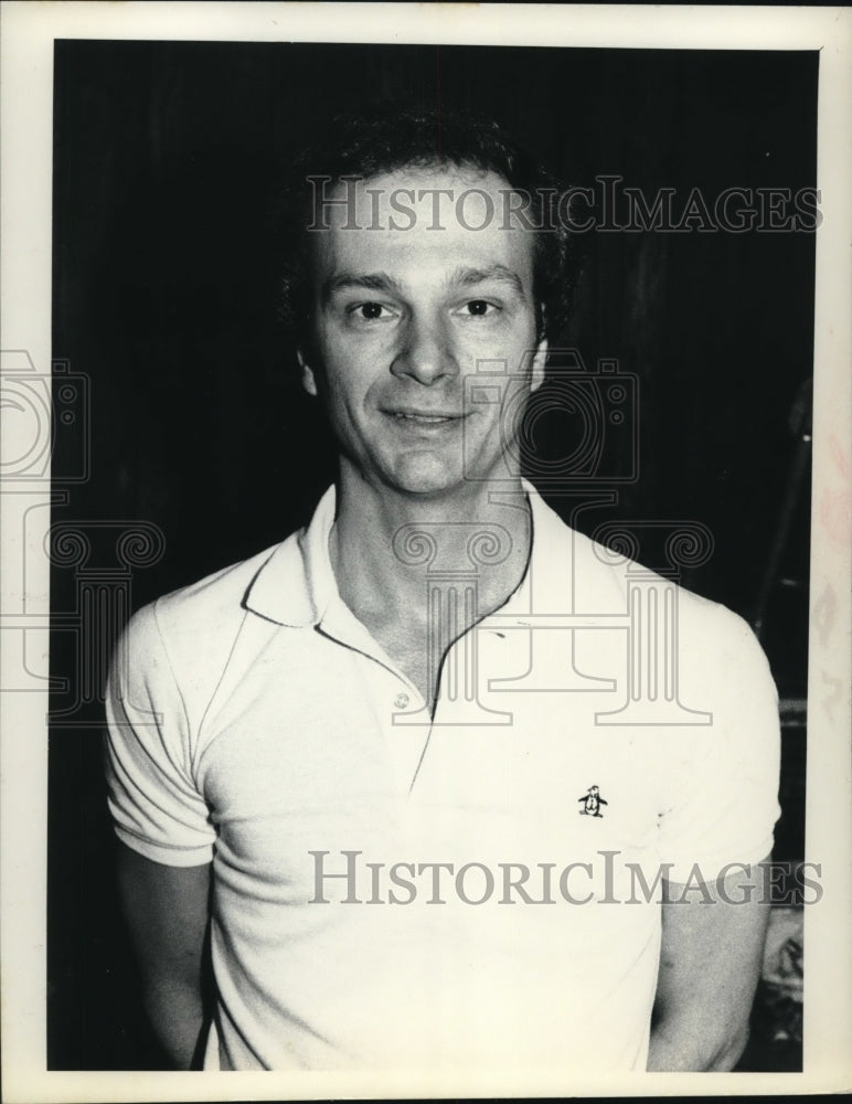 Press Photo Bowler Greg Poppy smiles for photo - tus04140 - Historic Images