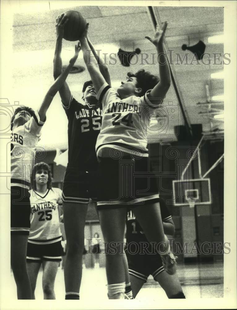 Hoosick Falls girls high school basketball game in New York - Historic Images