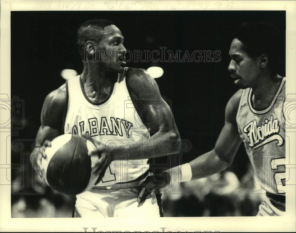 Press Photo Albany Patroons vs. Florida Stinger basketball game in New York - Historic Images