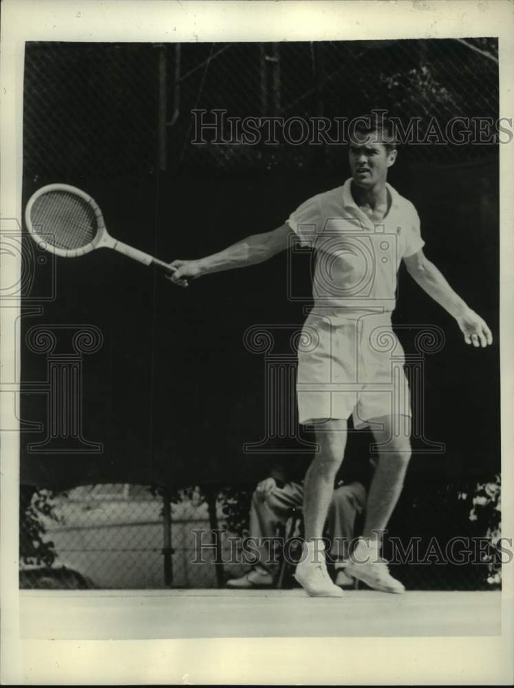 1956 Press Photo Tennis Player Ed Moylan during match in River Forest, Illinois- Historic Images