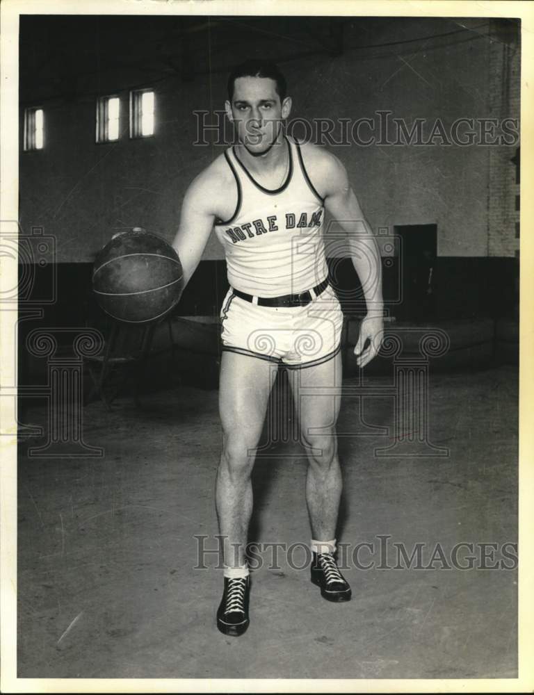 1964 Press Photo Notre Dame college basketball player Edward (Moose) Krause - Historic Images