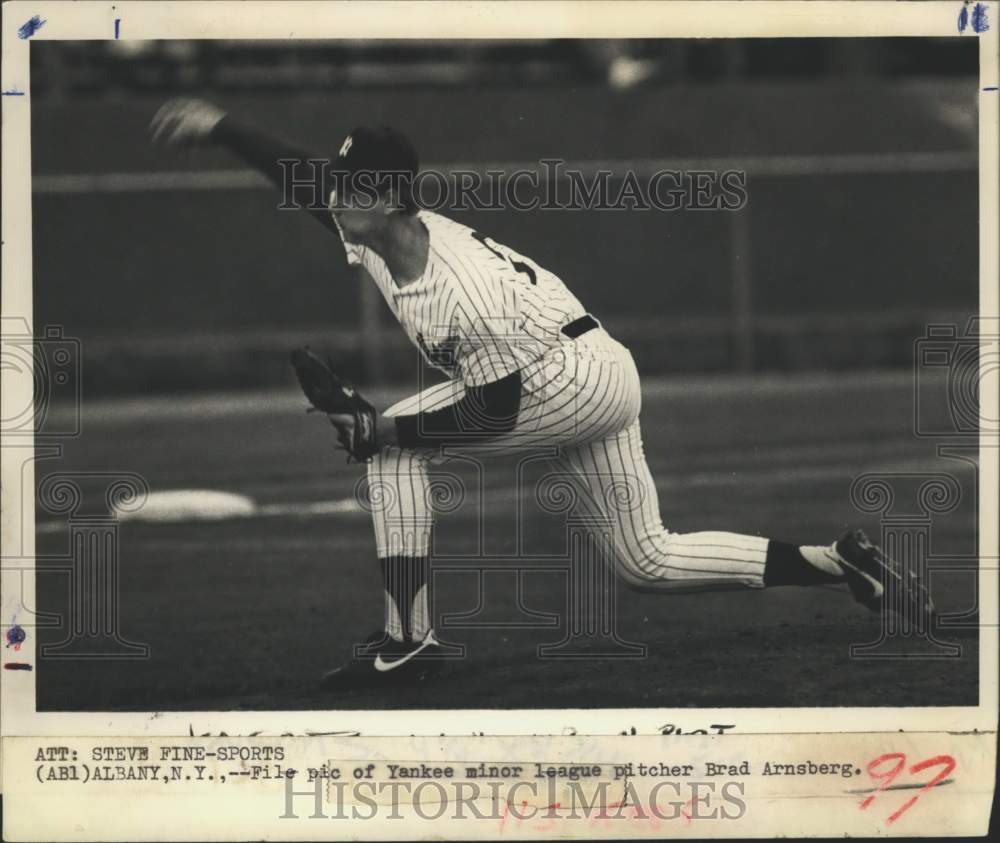 Press Photo New York Yankees minor league pitcher Brad Arnsberg in action- Historic Images