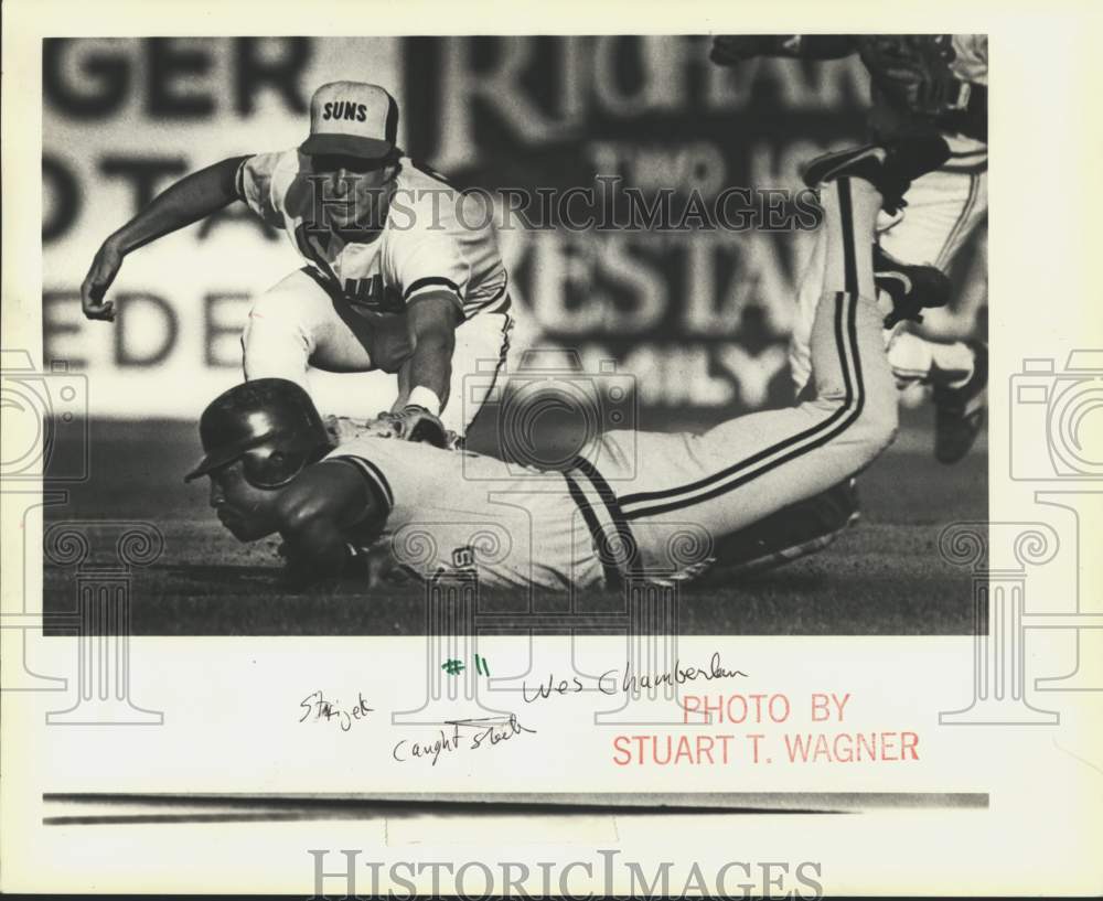 1988 Press Photo Baseball player Wes Chamberlain in action - tus06349 - Historic Images