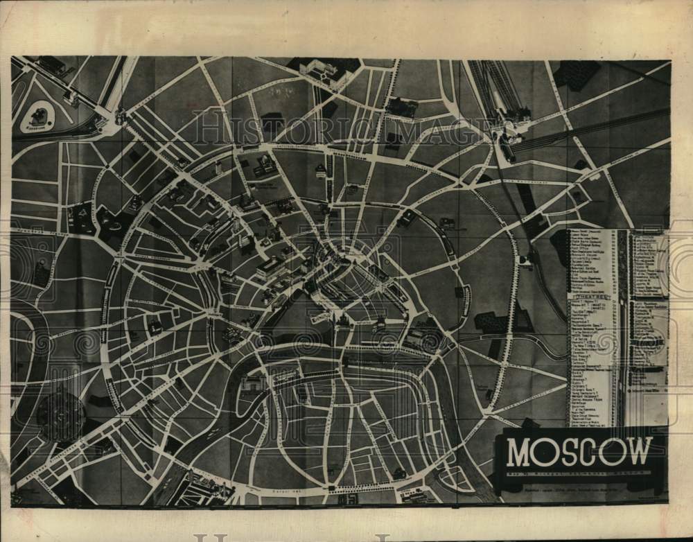 1947 Press Photo Map of streets around the Kremlin in Moscow, Russia - tuw03596 - Historic Images