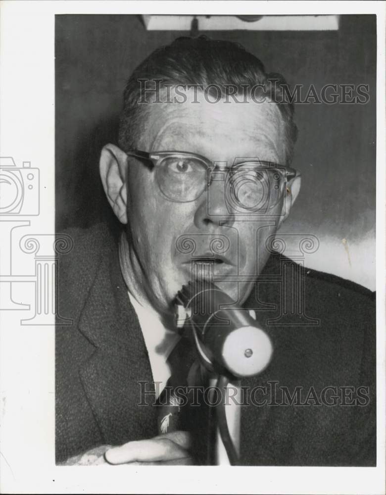 1957 Press Photo Press Secretary James Hagerty at Conference in Rhode Island- Historic Images