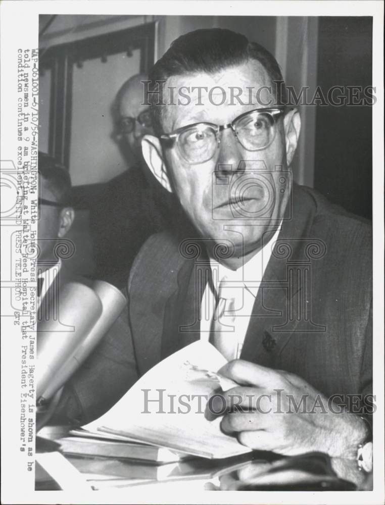 1956 Press Photo Press Secretary James Hagerty at Walter Reed Hospital- Historic Images