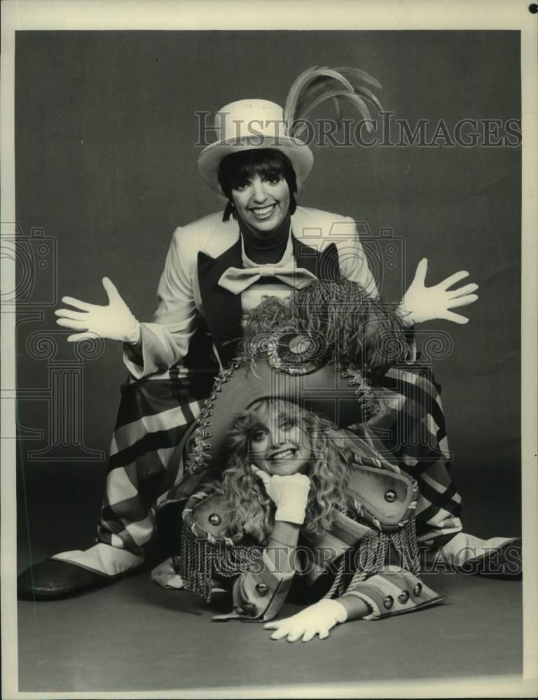 1980 Press Photo Goldie Hawn & Liza Minnelli star in "Goldie and Liza Together" - Historic Images