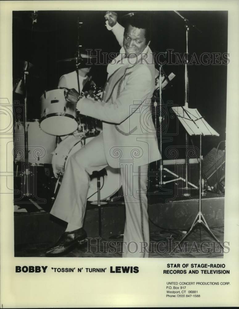 1992 Press Photo Recording artist Bobby &quot;Tossin&#39; n&#39; Turnin&#39;&quot; Lewis - Historic Images