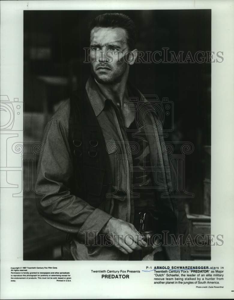 1987 Press Photo Arnold Schwarzenegger as Major &quot;Dutch&quot; Schaefer in &quot;Predator&quot; - Historic Images