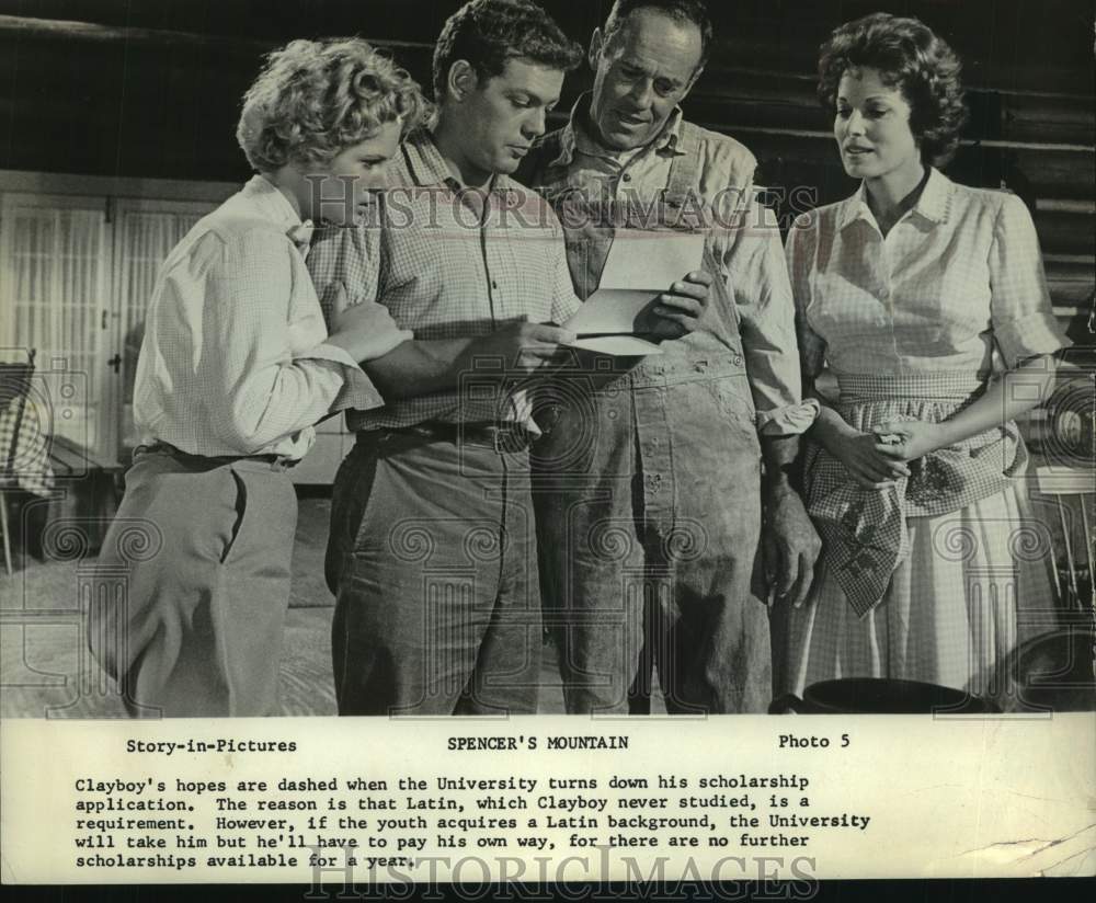 1963 Press Photo Scene from the movie &quot;Spencer&#39;s Mountain&quot; - Historic Images