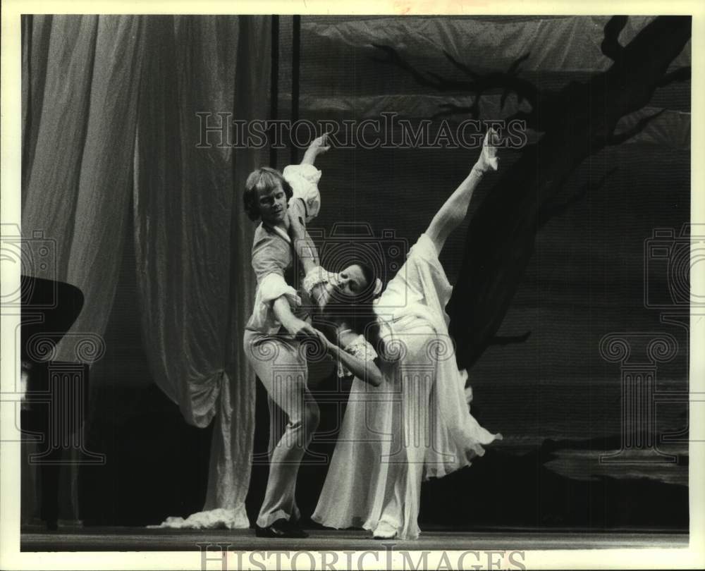 1982 New York City Ballet performs "Davidsbundlertanze" - Historic Images