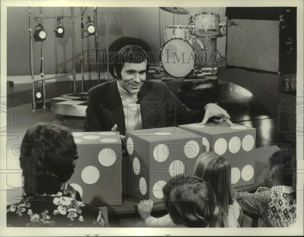 1972 &quot;The Jerry Lucas Super Kids Day Magic Jamboree&quot; on ABC-TV - Historic Images