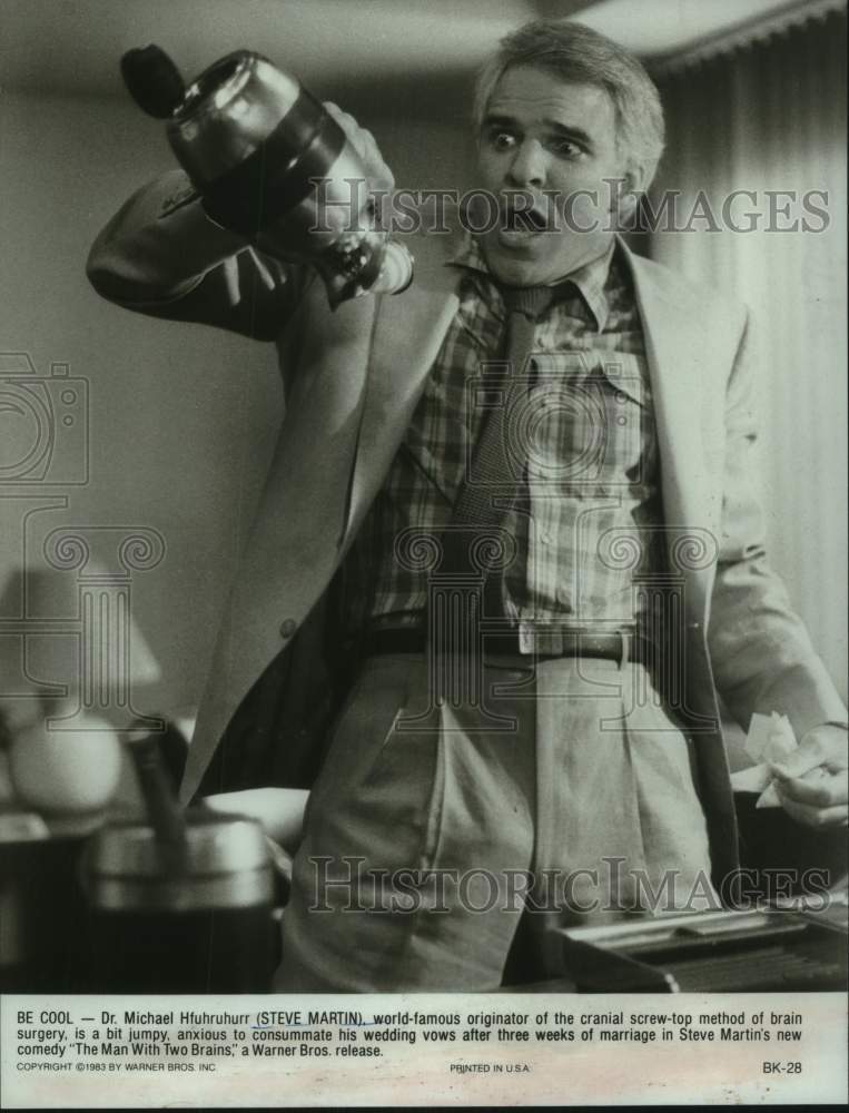 1983 Press Photo Steve Martin stars in &quot;The Man With Two Brains&quot; - Historic Images