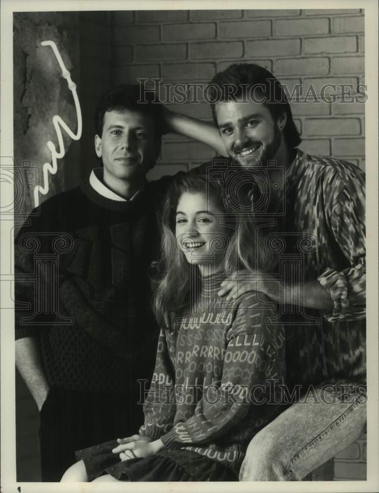 1989 Press Photo Paul Reiser, Greg Evigan & Staci Keanan in "My Two Dads" on NBC - Historic Images