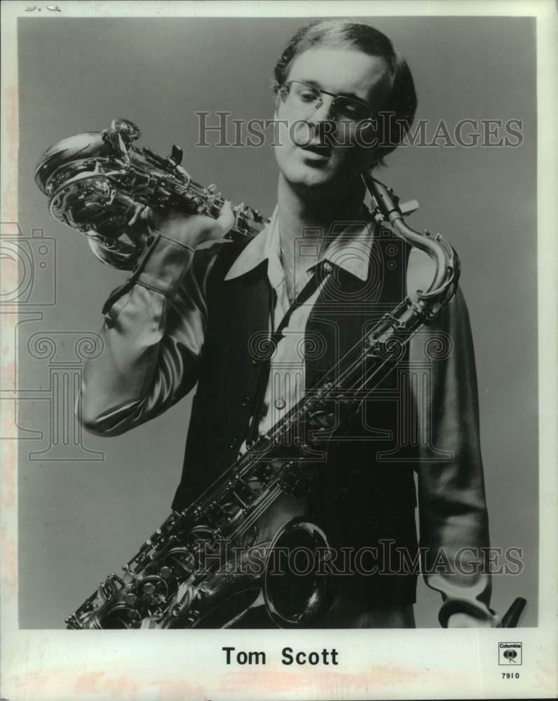 1980 Press Photo Columbia Records recording artist Tom Scott - Historic Images