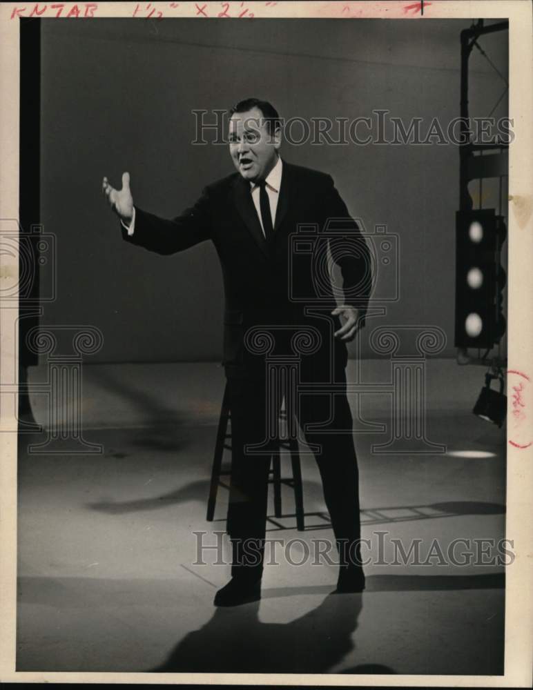 Press Photo Jonathan Winters on &quot;The Jonathan Winters Show&quot; on NBC Television - Historic Images